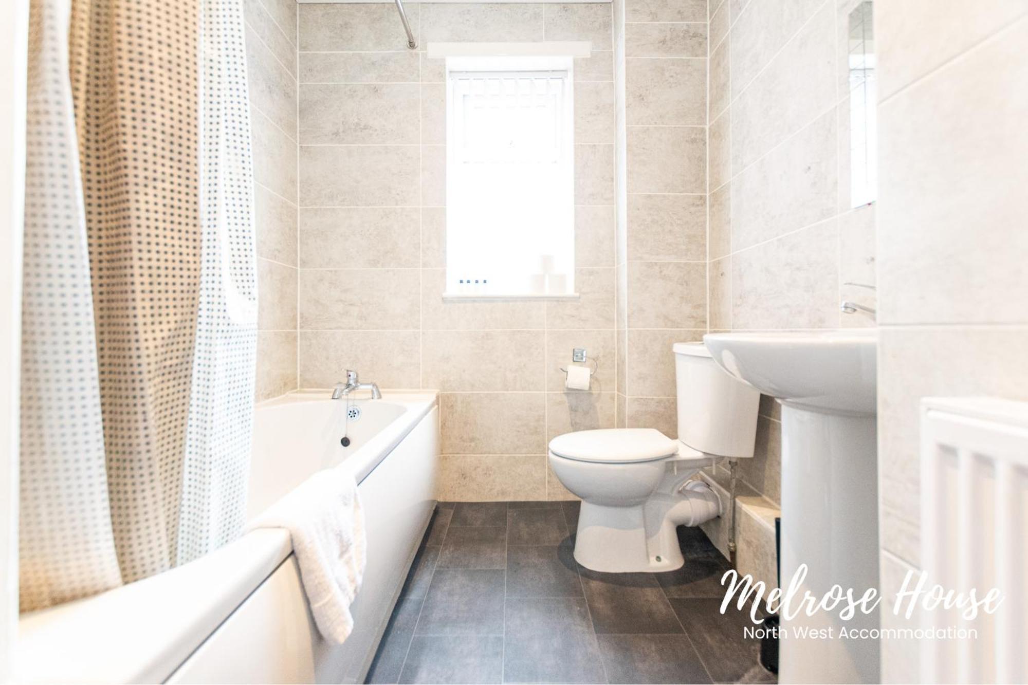 Manchester Work Stays 2Br Home With Parking & Wifi Dış mekan fotoğraf